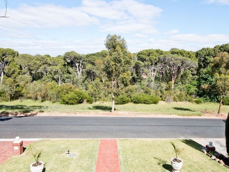 10 Freshford Avenue, Highbury SA 5089