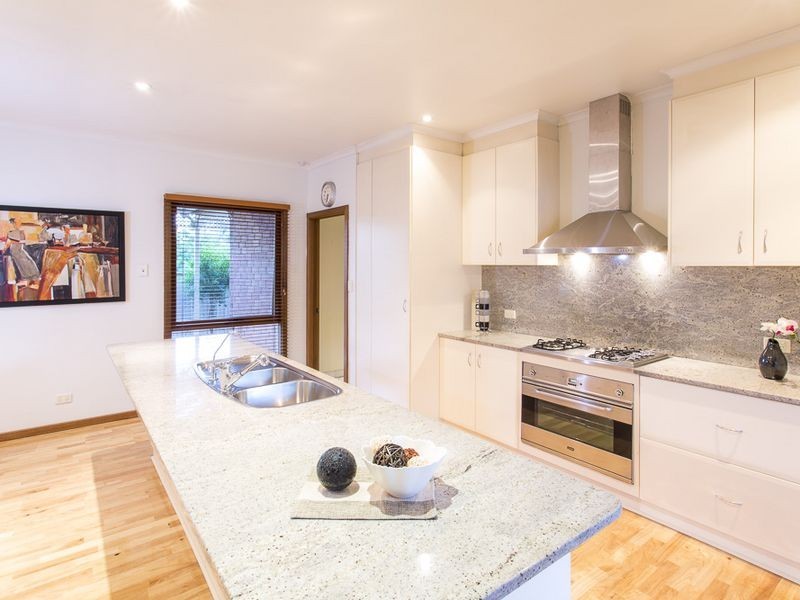 13A Tenth Avenue, St Peters SA 5069