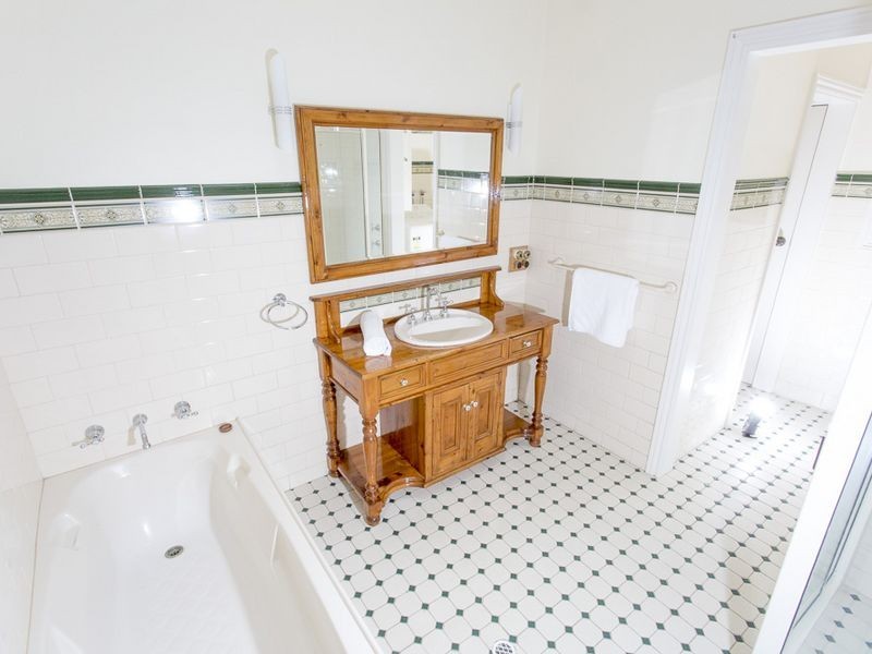 233 Esplanade, Henley Beach SA 5022