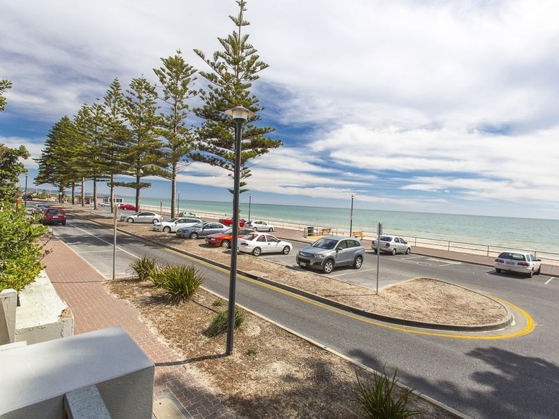 233 Esplanade, Henley Beach SA 5022