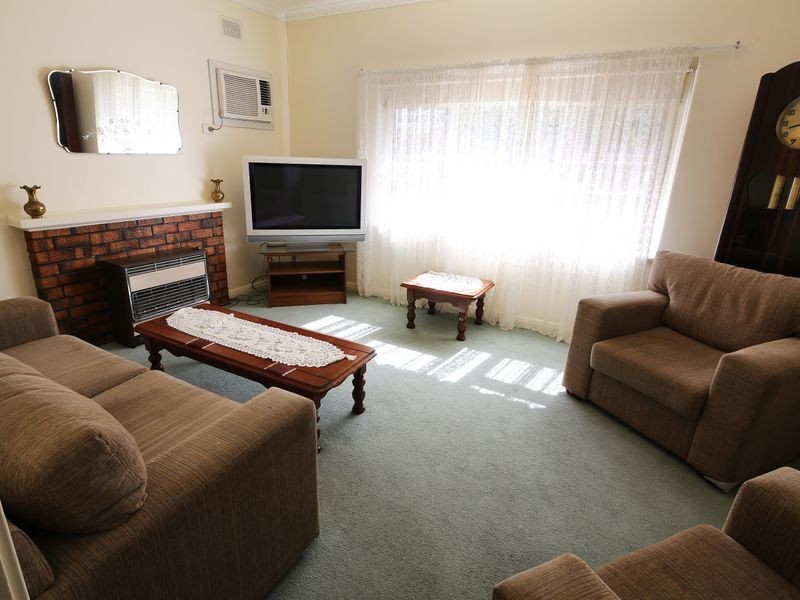 25 Meadow Avenue, Campbelltown SA 5074