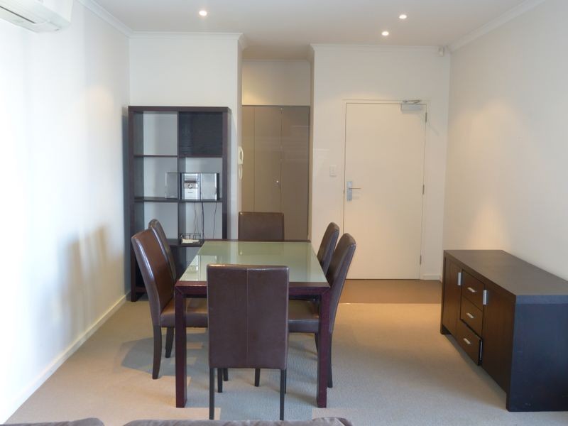 18/2-6 Goodall Parade, Mawson Lakes SA 5095