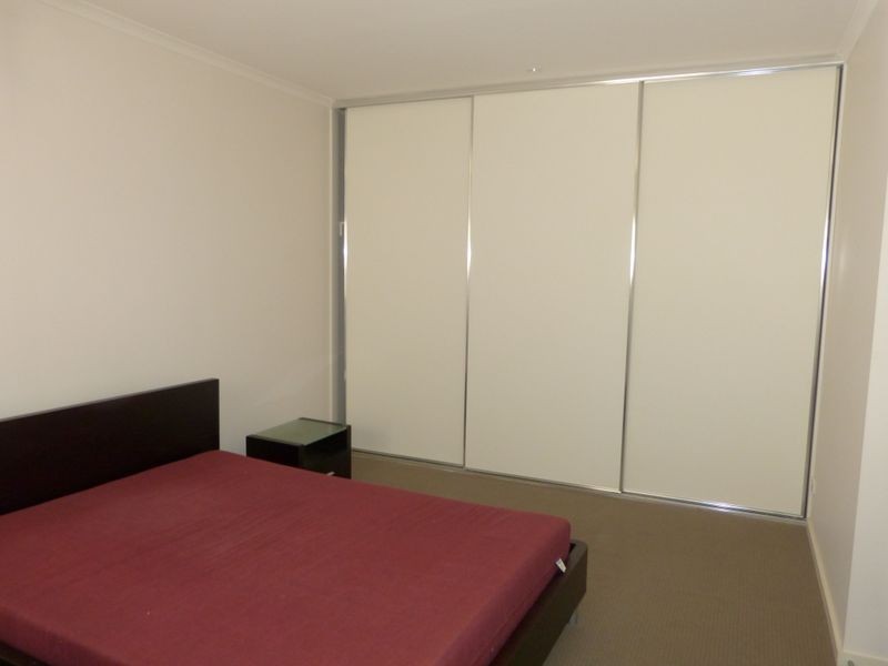 18/2-6 Goodall Parade, Mawson Lakes SA 5095