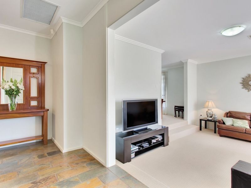 2 Deconno Court, Dernancourt SA 5075