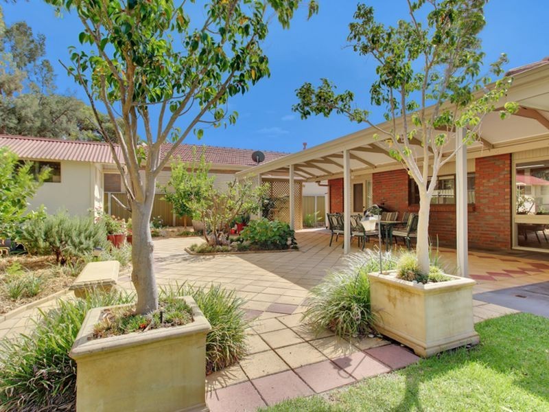2 Deconno Court, Dernancourt SA 5075