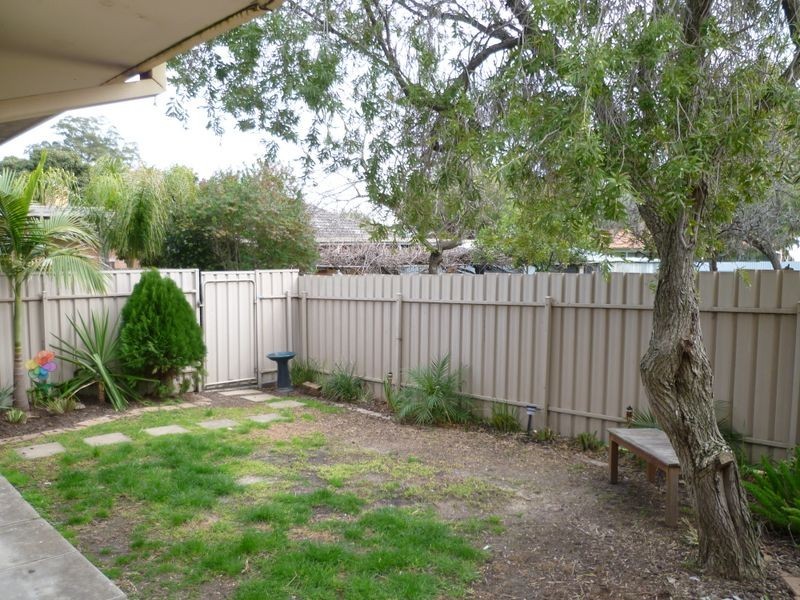 4/4 Strathmont Avenue, Gilles Plains SA 5086