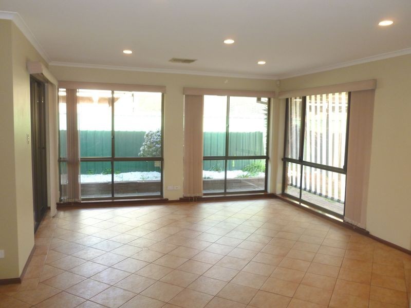 11 Emery Street, Hillcrest SA 5086
