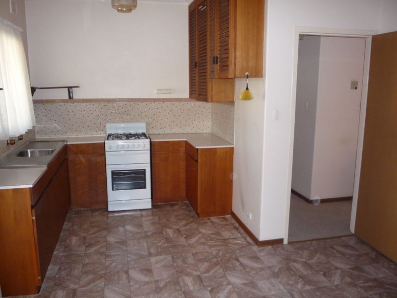 16 The Parkway, Paradise SA 5075