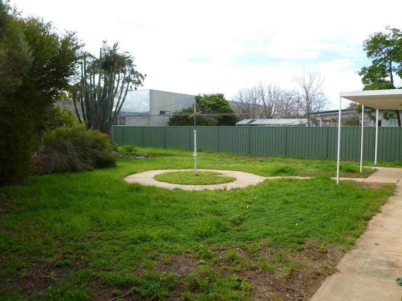 8 Cordelia Crescent, Findon SA 5023