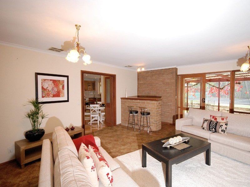 9 Fox Hill Road, Bridgewater SA 5155