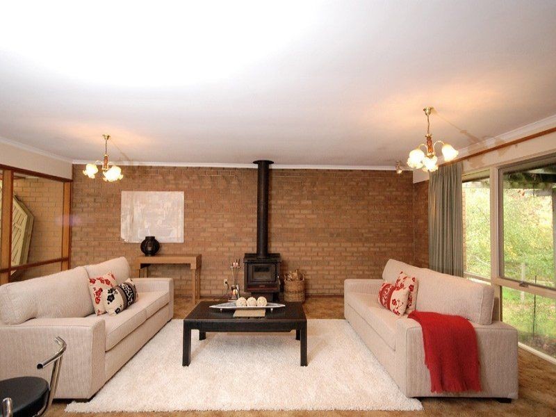 9 Fox Hill Road, Bridgewater SA 5155