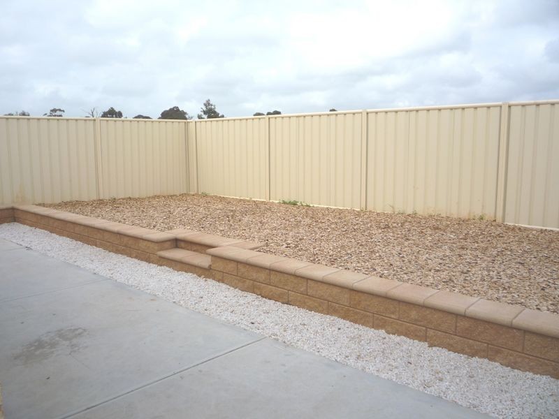 68 Strathaird Boulevard, Smithfield SA 5114