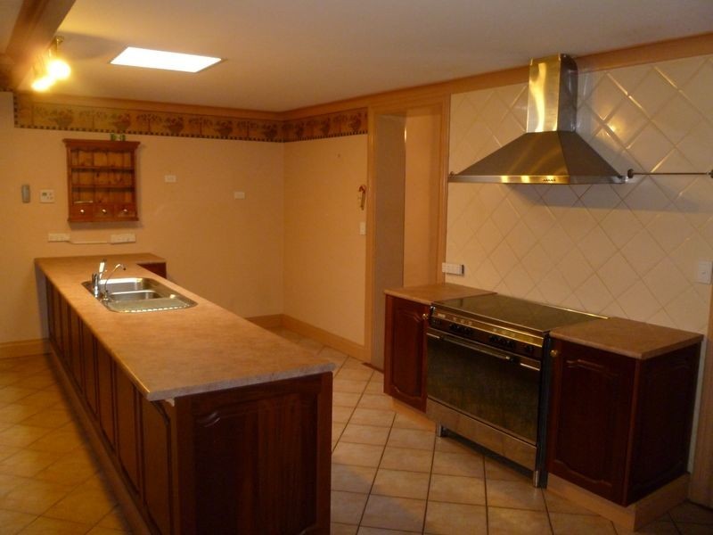67 Sixth Avenue, St Peters SA 5069