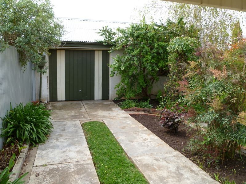 8 Gowland Street, Broadview SA 5083