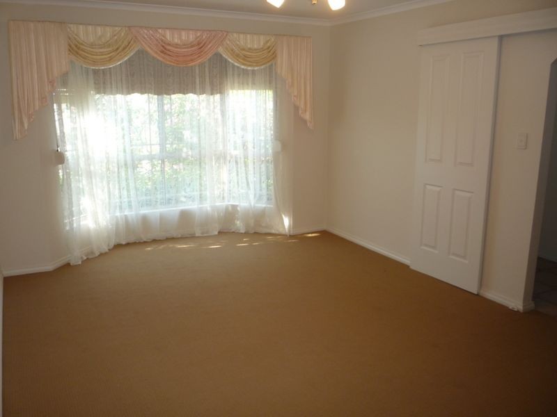 60 Lord Howe Avenue, Oakden SA 5086