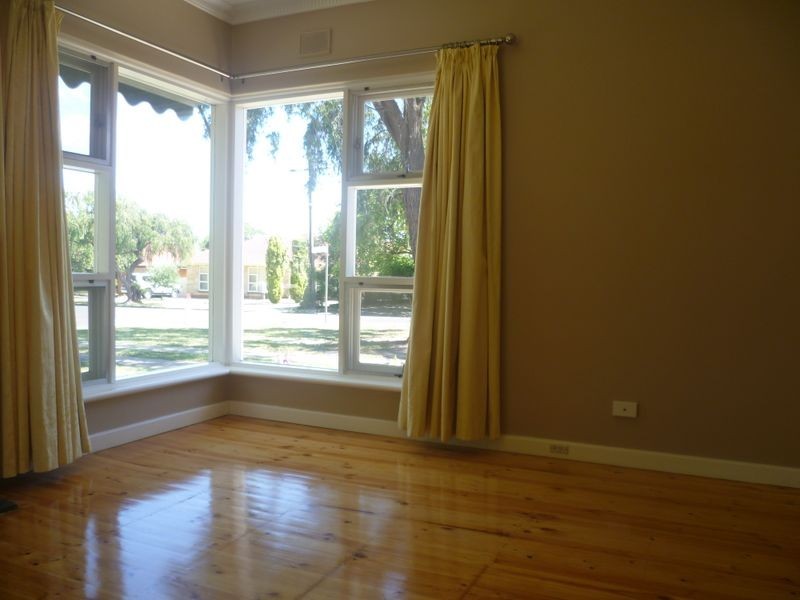 2 Roland Road, Rostrevor SA 5073