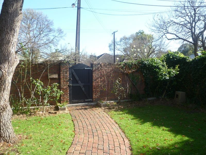 61 Eighth Avenue, St Peters SA 5069