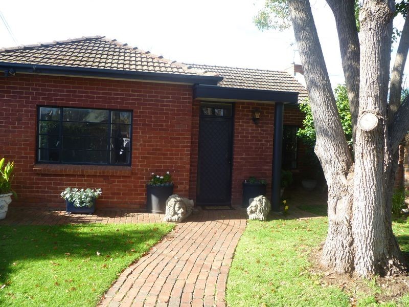 61 Eighth Avenue, St Peters SA 5069