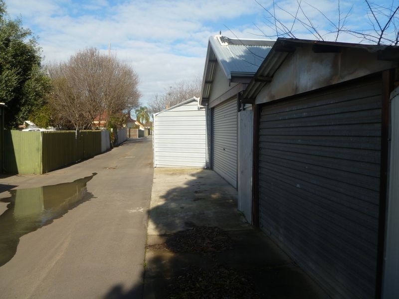 61 Eighth Avenue, St Peters SA 5069