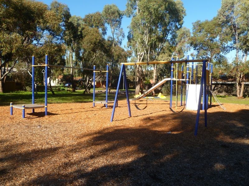 1/6 Harmer Court, Para Hills SA 5096