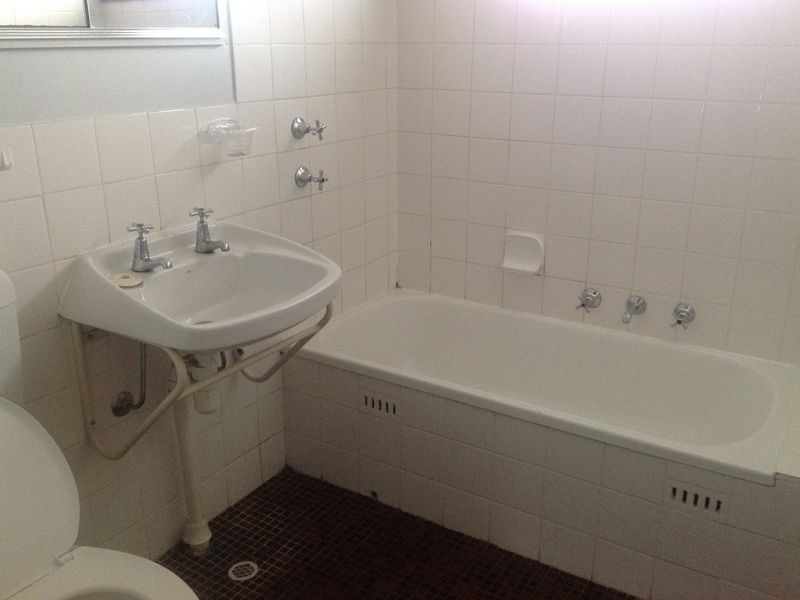 1/6 Harmer Court, Para Hills SA 5096