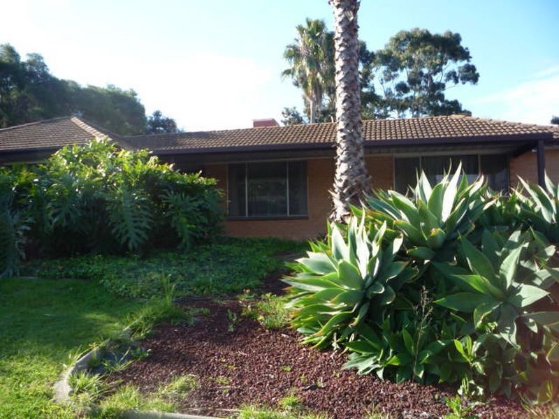 4 Red Gum Avenue, Redwood Park SA 5097