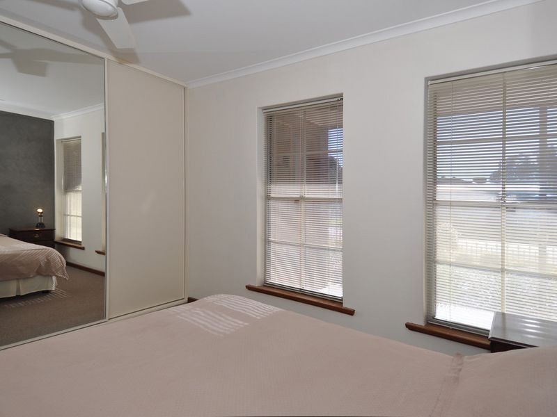 6 Kildare Avenue, Salisbury Downs SA 5108