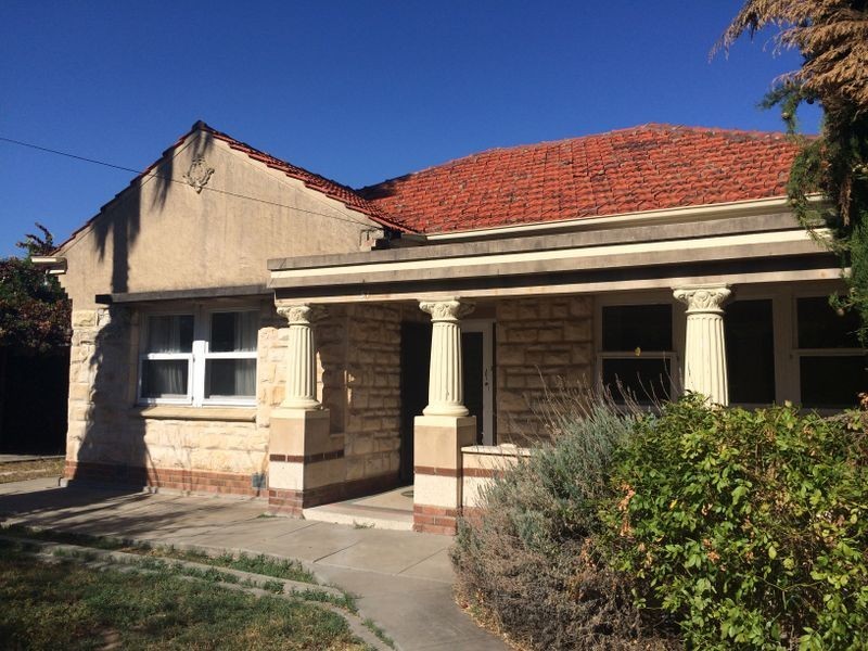 57 Eighth Avenue, St Peters SA 5069