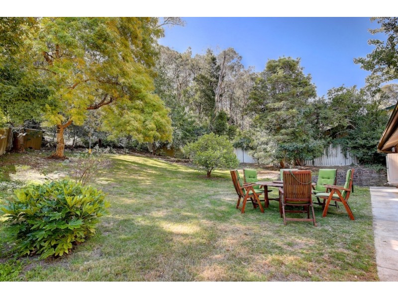 8 Cox Creek Road, Crafers SA 5152