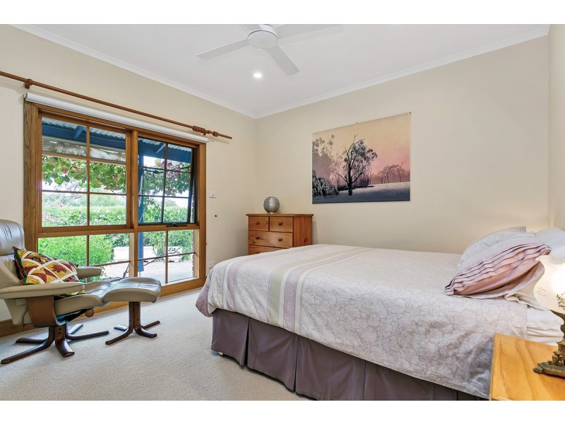 32 Walker Avenue, Heathfield SA 5153