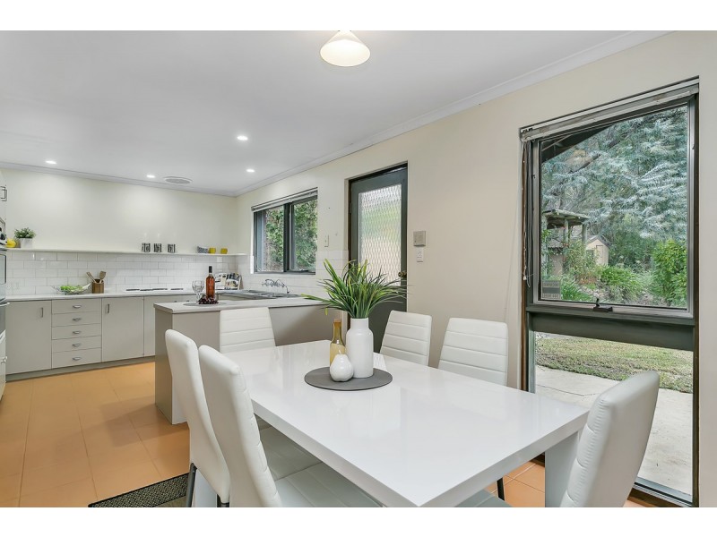 34 Cave Avenue, Bridgewater SA 5155