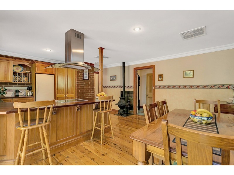 18 Mountford Avenue, Bridgewater SA 5155