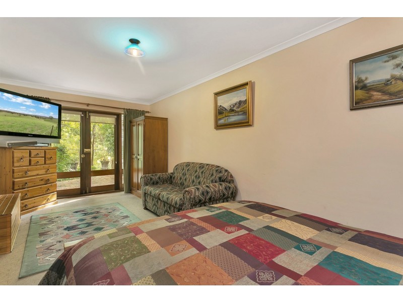 18 Mountford Avenue, Bridgewater SA 5155