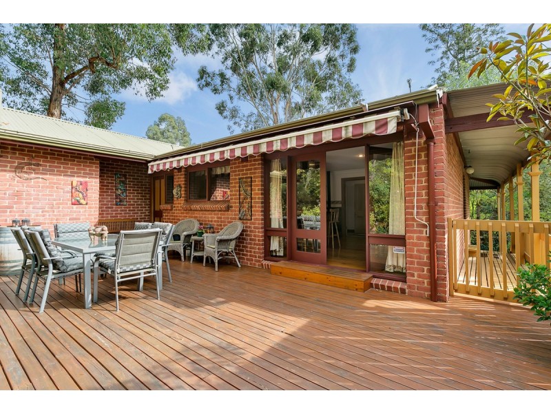 18 Mountford Avenue, Bridgewater SA 5155