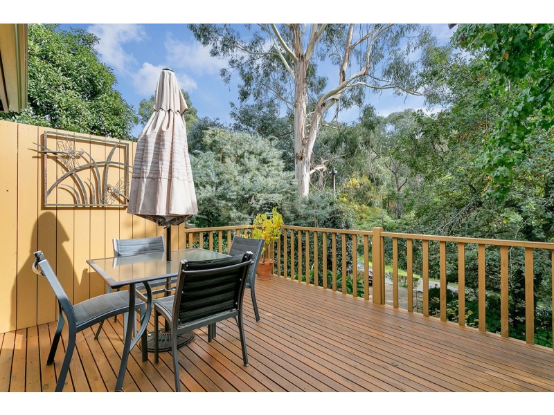 18 Mountford Avenue, Bridgewater SA 5155