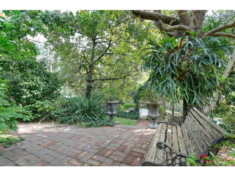 18 Mountford Avenue, Bridgewater SA 5155