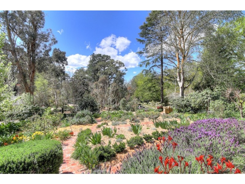 21 Old Mount Barker Road, Crafers SA 5152