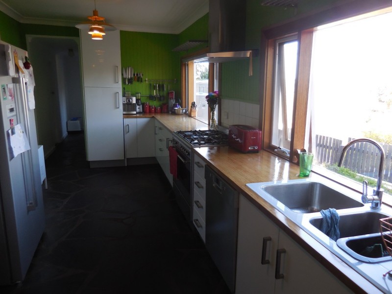 90 Osterley Avenue, Bridgewater SA 5155