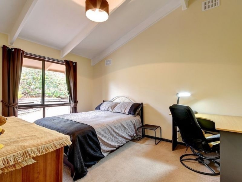 10 Stacey Street, Crafers SA 5152