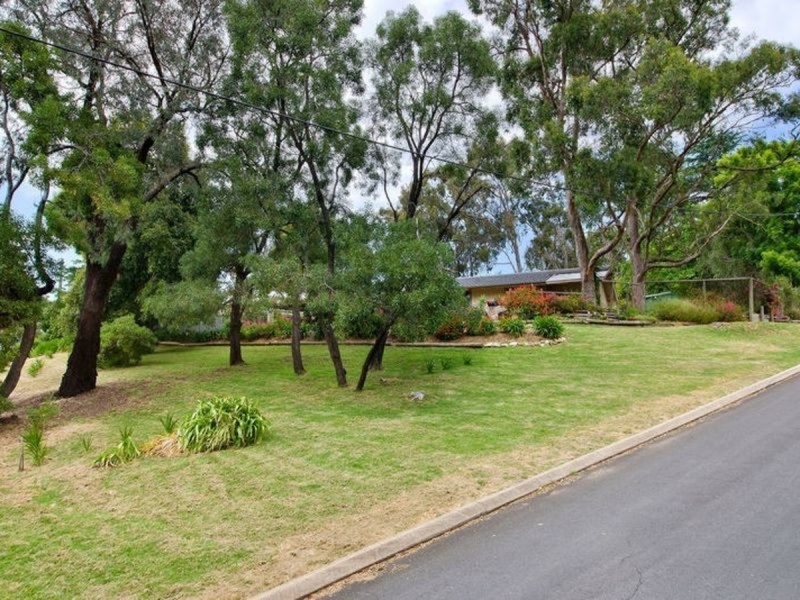 10 Stacey Street, Crafers SA 5152