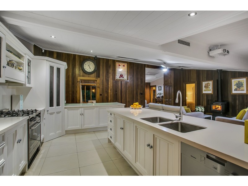 10 Somerset Road, Coromandel Valley SA 5051