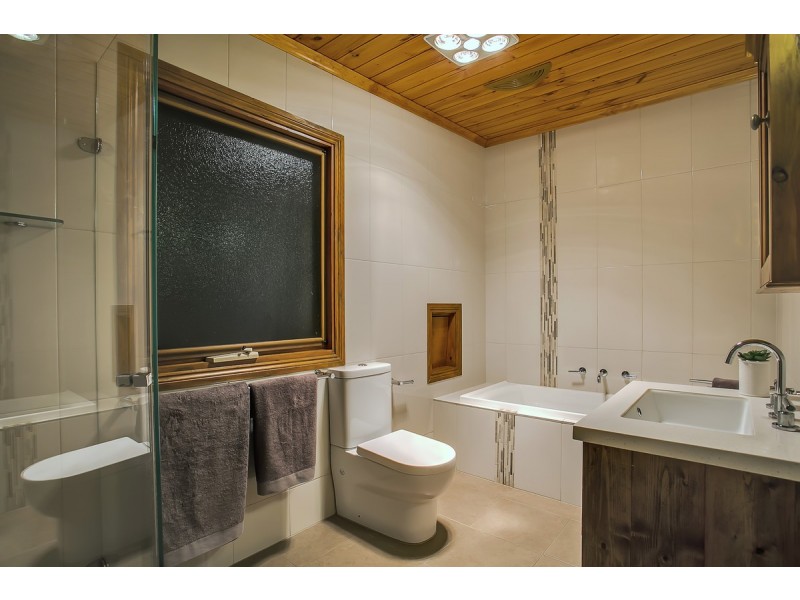 10 Somerset Road, Coromandel Valley SA 5051