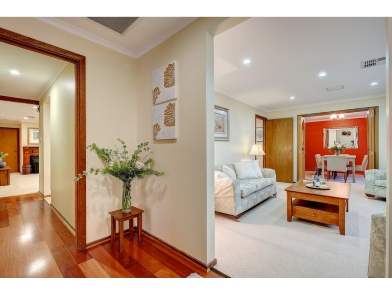 68 Emmett Road, Crafers West SA 5152