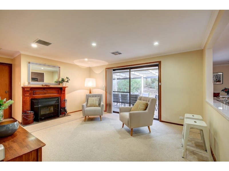 68 Emmett Road, Crafers West SA 5152