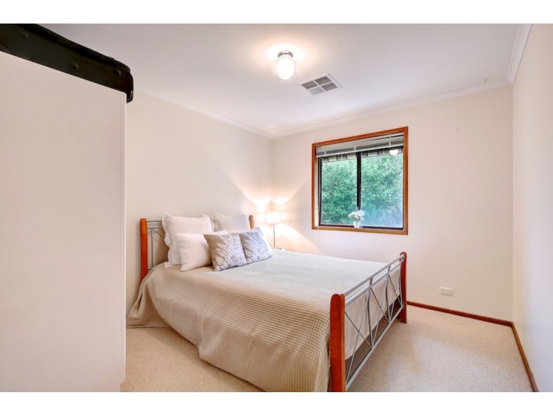 68 Emmett Road, Crafers West SA 5152