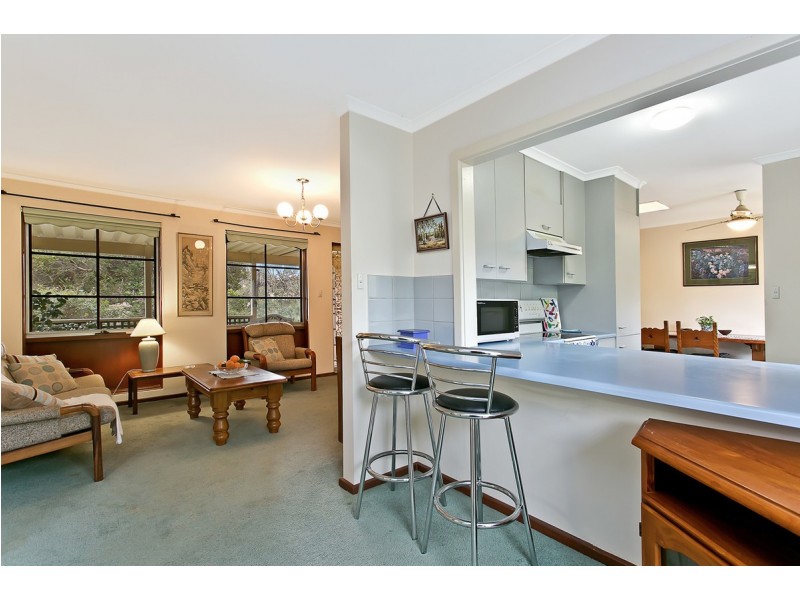 10 Sandpiper Crescent, Aberfoyle Park SA 5159