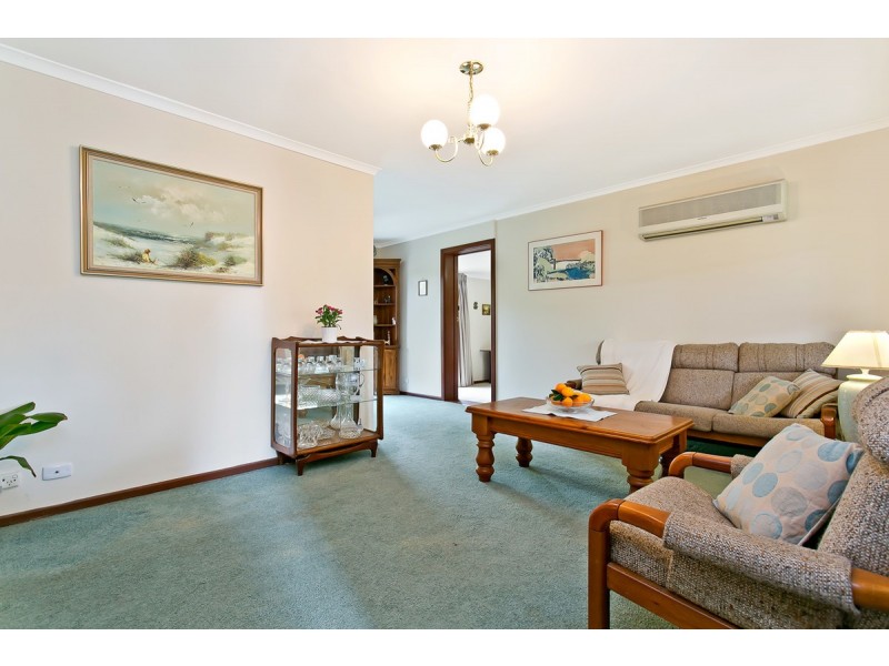 10 Sandpiper Crescent, Aberfoyle Park SA 5159