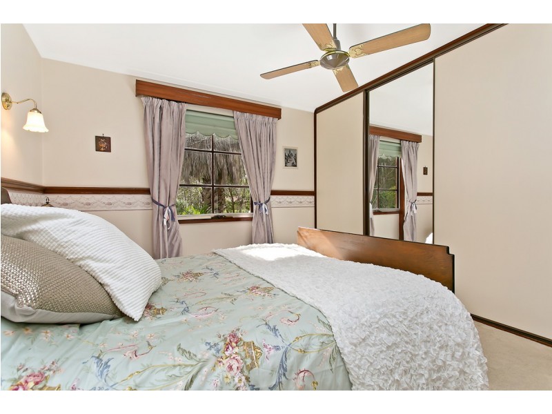 10 Sandpiper Crescent, Aberfoyle Park SA 5159