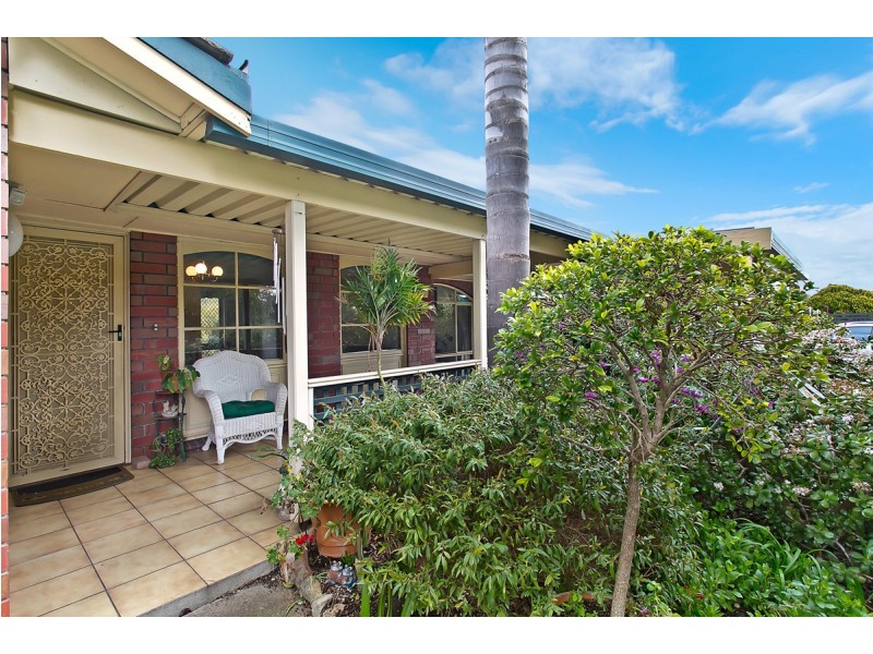 10 Sandpiper Crescent, Aberfoyle Park SA 5159