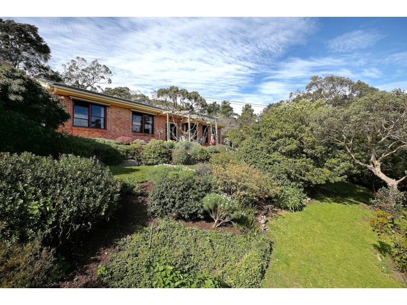 62 Emmett Road, Crafers West SA 5152